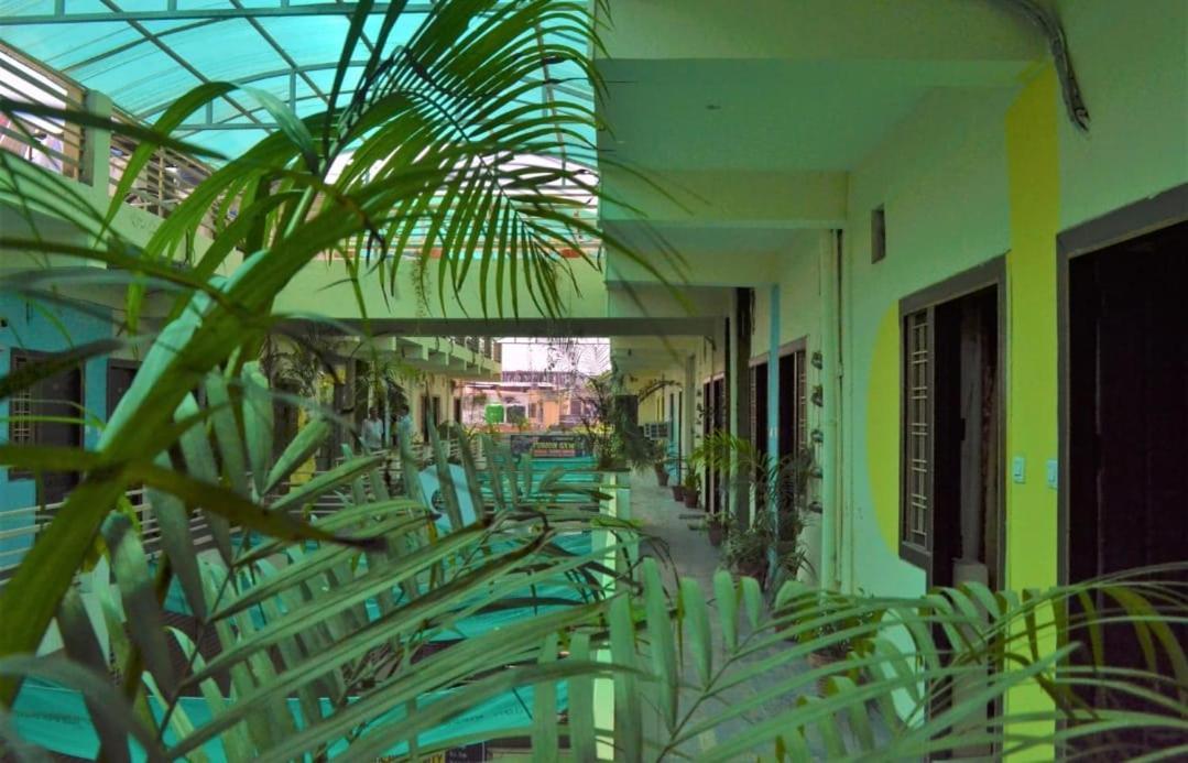 Hotel Atrium Inn Rishīkesh Extérieur photo